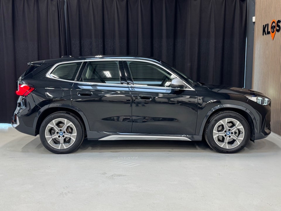 BMW iX1 eDrive20 X-Line 5d