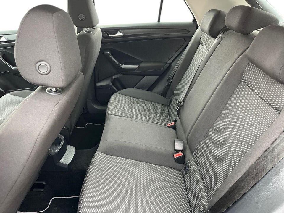 VW T-Roc 1,0 TSi 115 City 5d