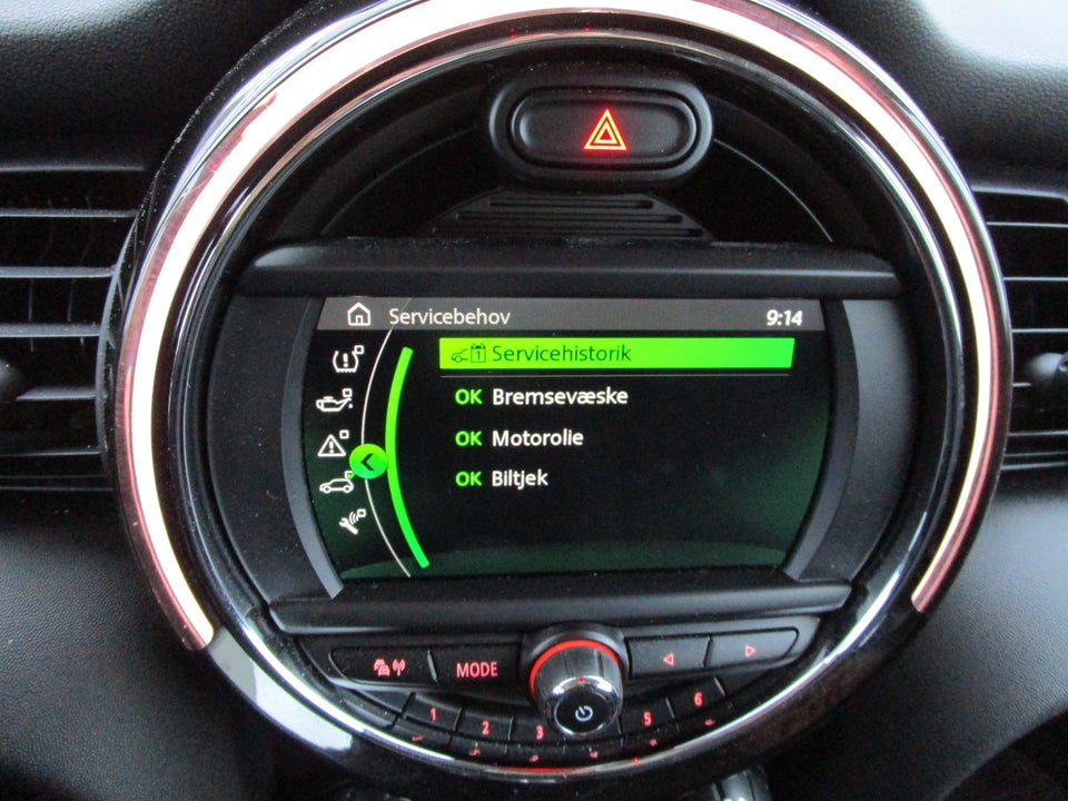 MINI Cooper 1,5 Essential 3d