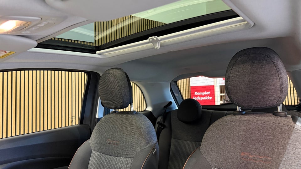 Fiat 500e 42 Icon Sky 3d