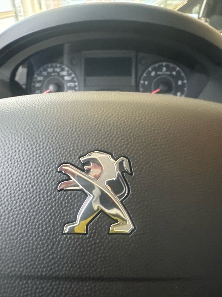 Peugeot Boxer 435 2,2 BlueHDi 165 L3 Plus 2d