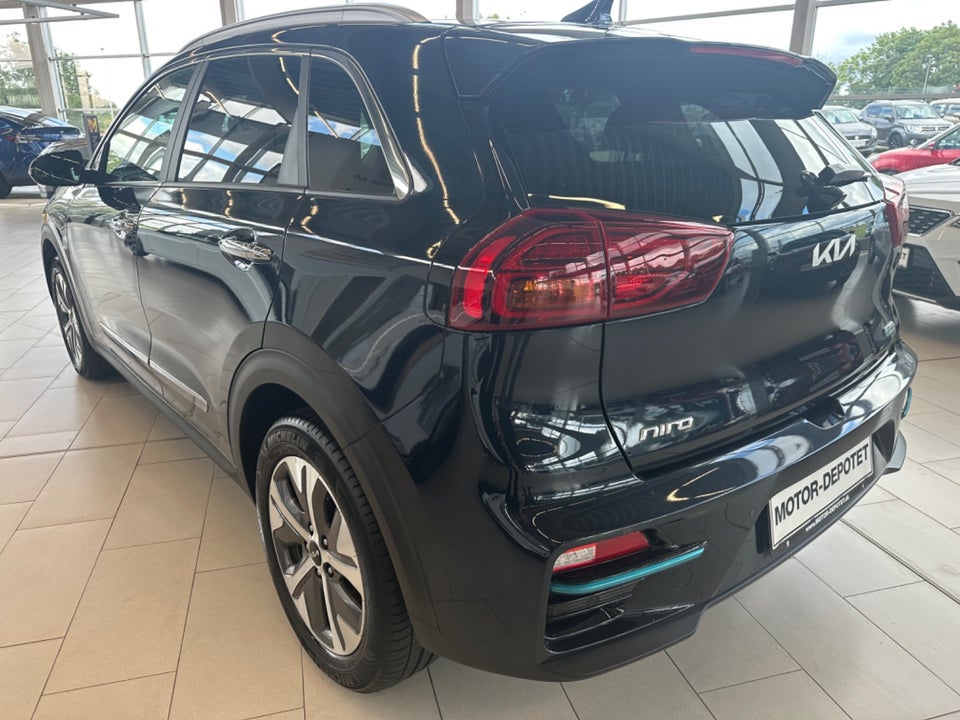 Kia e-Niro 64 Advance 5d