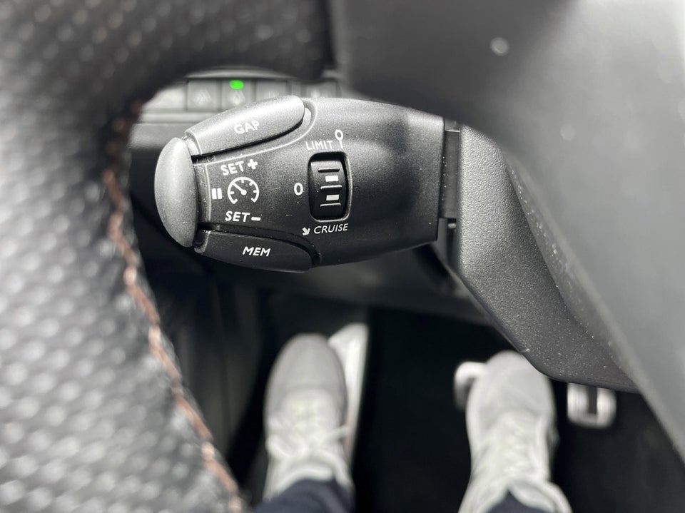 Peugeot 3008 1,6 Hybrid4 GT Premium EAT8 5d
