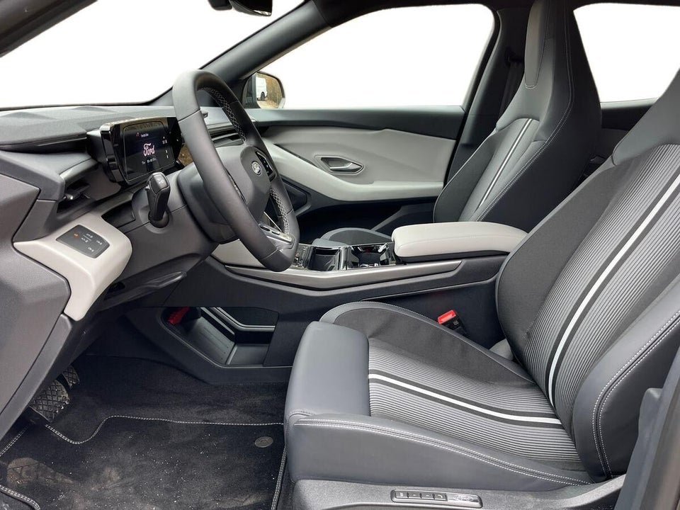 Ford Capri 77 Select Extended Range 5d