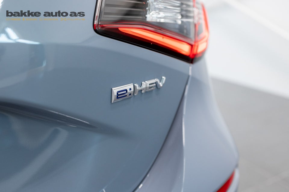 Honda Civic 2,0 e:HEV Elegance eCVT 5d