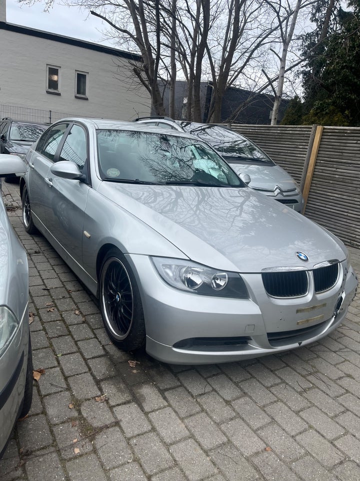 BMW 320i 2,0 Steptr. 4d