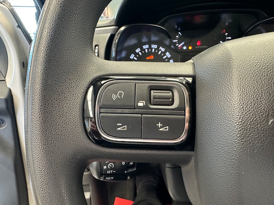 Citroën C3 1,2 PureTech 83 Shine 5d