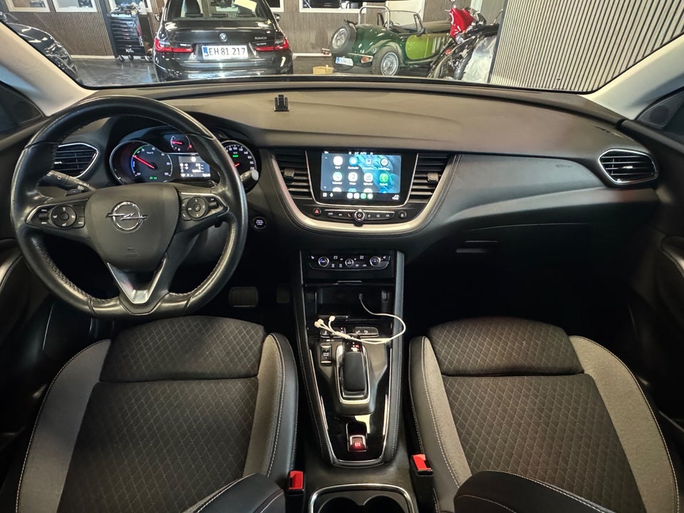 Opel Grandland X 1,6 Hybrid Ultimate aut. 5d