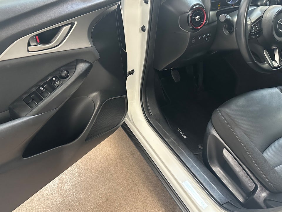 Mazda CX-3 2,0 SkyActiv-G 120 Vision 5d