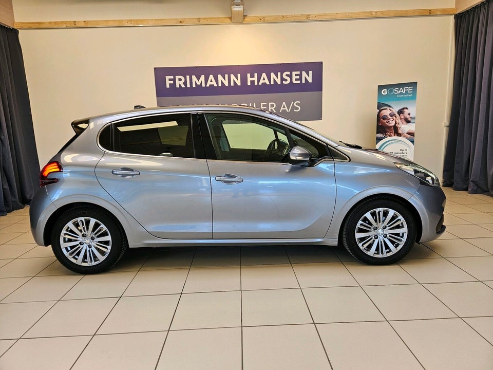 Peugeot 208 1,5 BlueHDi 100 Prestige Sky 5d
