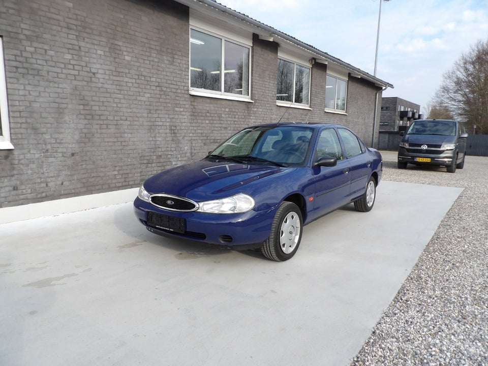 Ford Mondeo 1,6 Fashion 4d