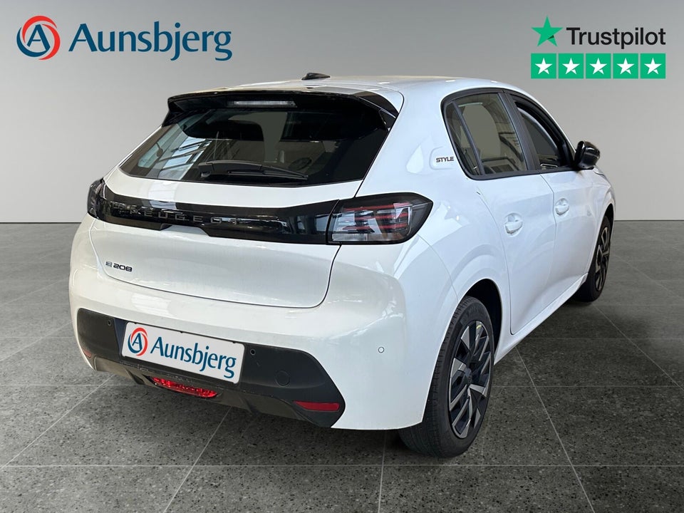 Peugeot e-208 50 Style 5d