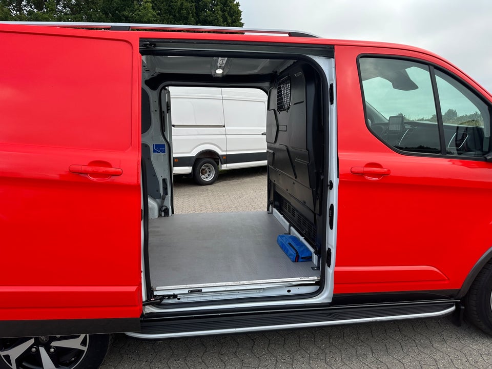 Ford Transit Custom 300 L1 2,0 TDCi 170 Active aut.
