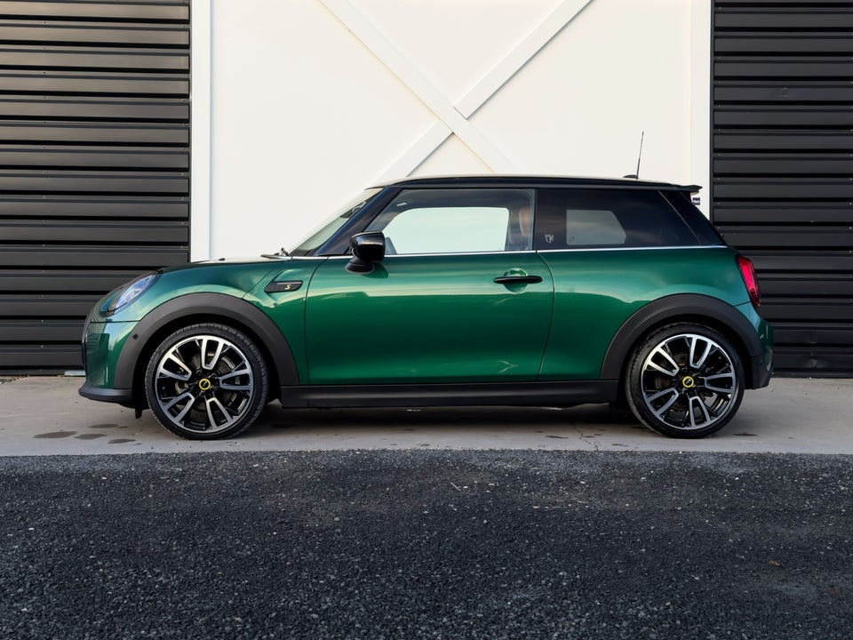 MINI Cooper SE Yours Trim 3d