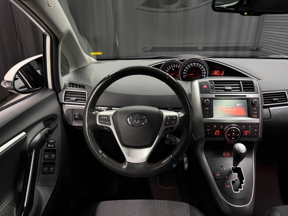 Toyota Verso 1,8 VVT-i T2 MDS Skyview 7prs 5d