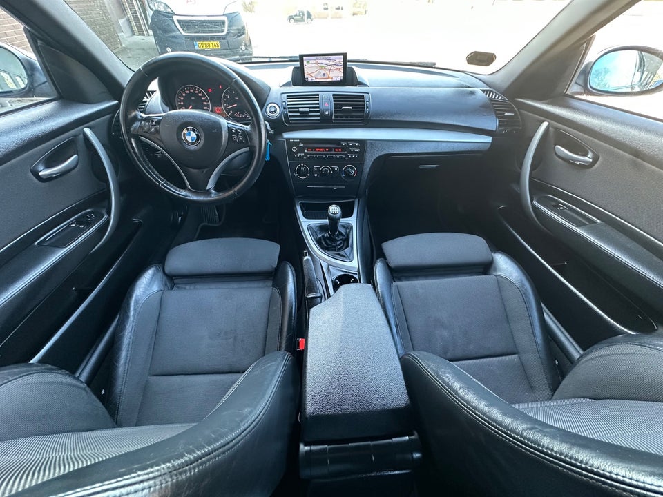 BMW 118i 2,0 Advantage 3d