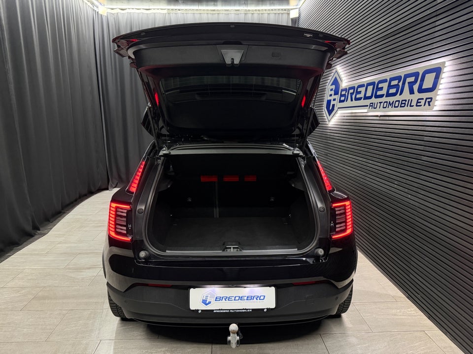 Volvo EX30 Standard Range Core 5d