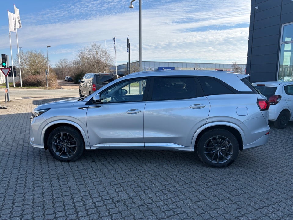 Navor E5 1,5 PHEV Rock 5d