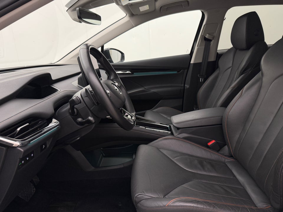 Skoda Enyaq 80 iV Selection Suite 5d