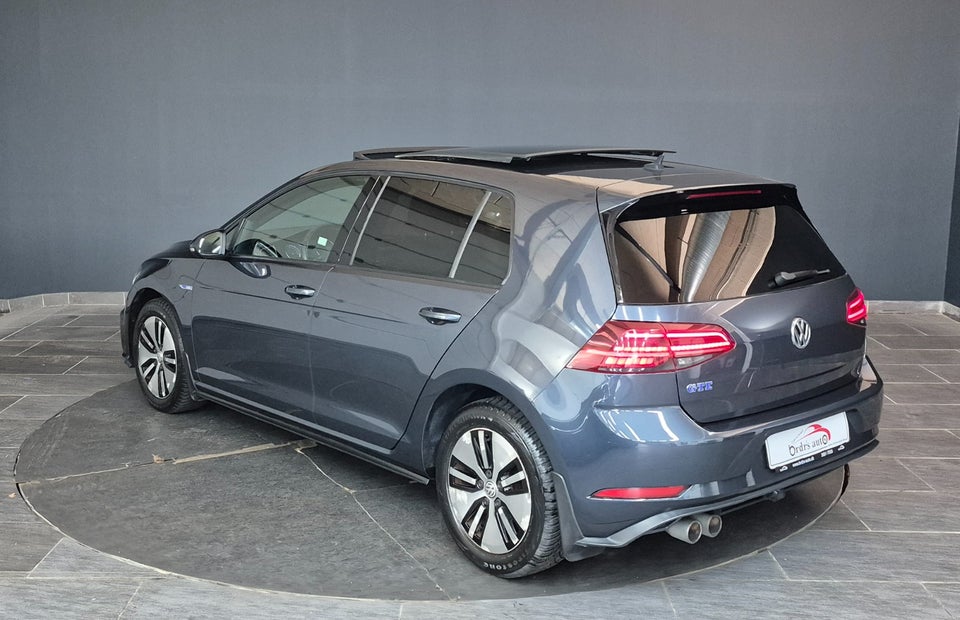 VW Golf VII 1,4 GTE DSG 5d