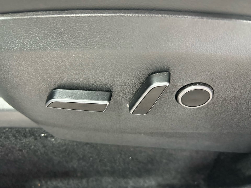 Tesla Model Y RWD 5d