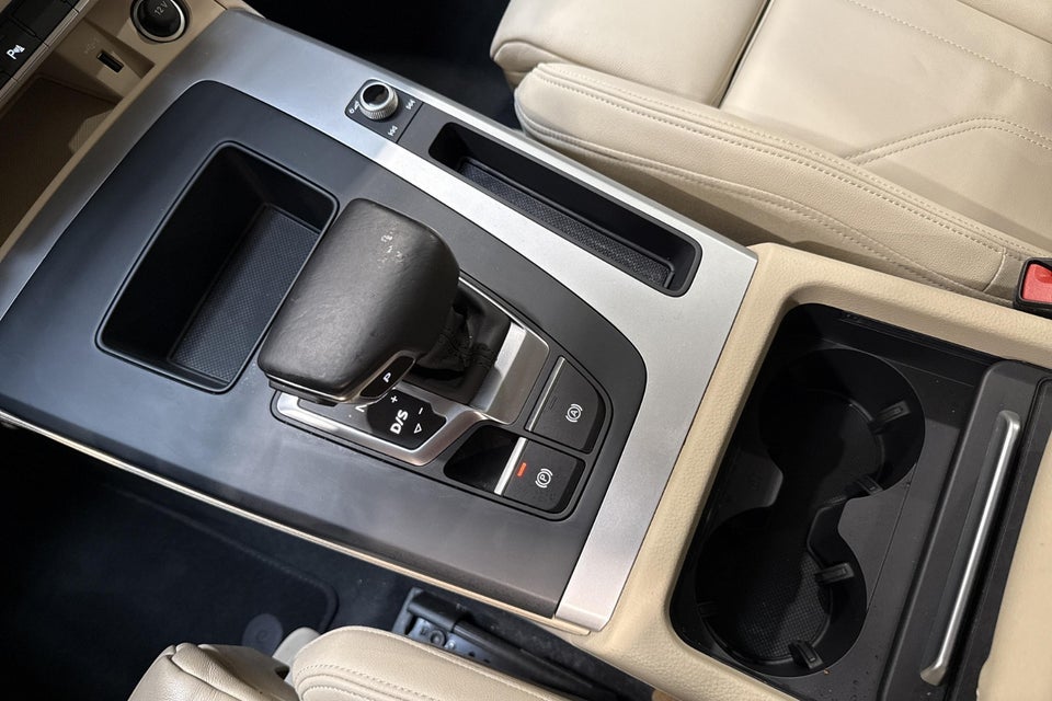 Audi Q5 50 TFSi e Prestige quattro S-tr. 5d