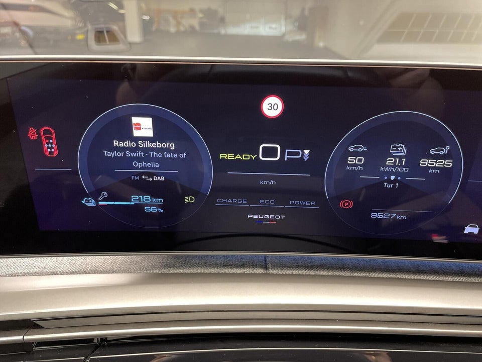 Peugeot e-5008 77 Allure 7prs 5d