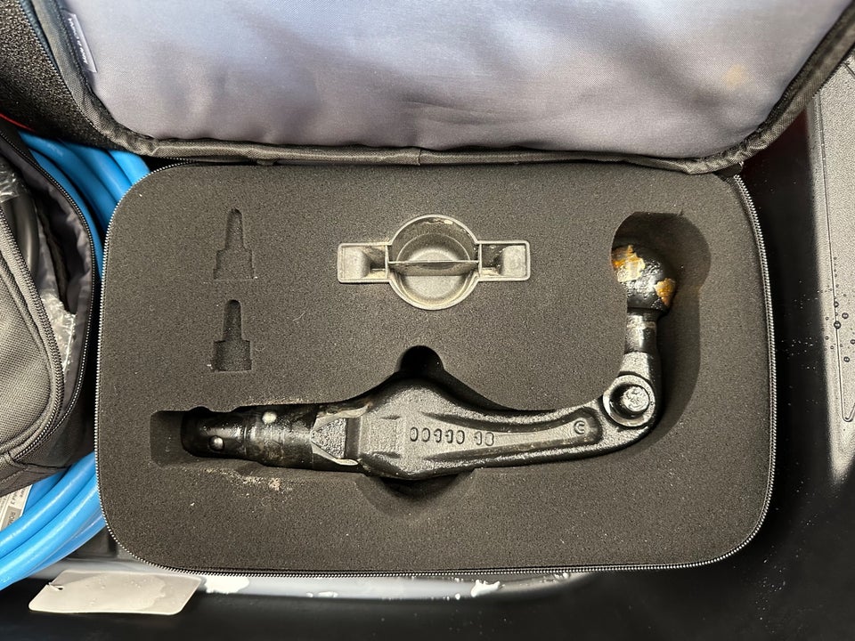 Tesla Model Y Long Range AWD 5d