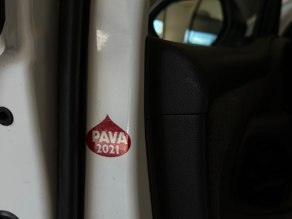 Toyota Yaris 1,5 Hybrid Active e-CVT 5d