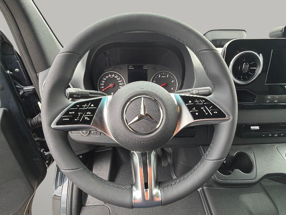 Mercedes Sprinter 319 2,0 CDi A2 Kassevogn SELECT RWD