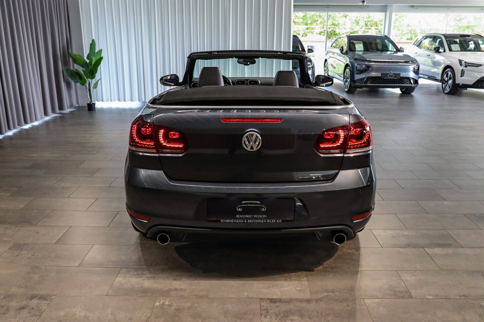 VW Golf VI 2,0 GTi Cabriolet DSG 2d