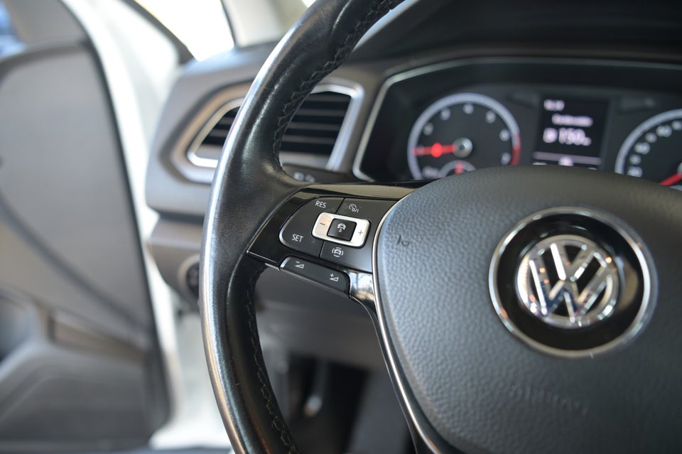 VW T-Roc 1,0 TSi 115 Style 5d