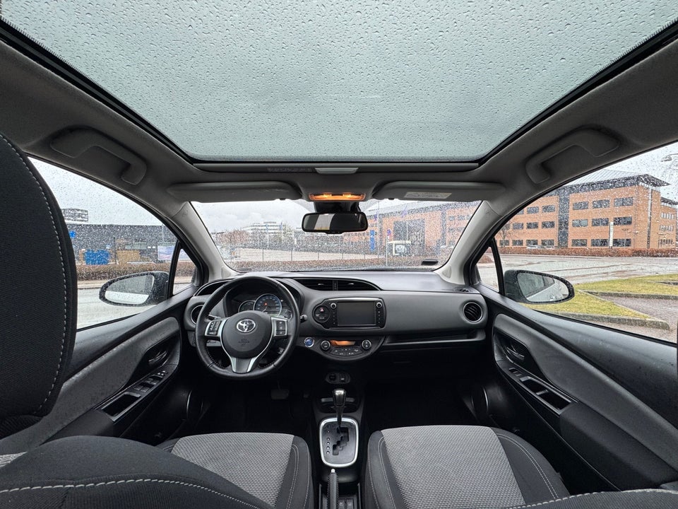Toyota Yaris 1,5 Hybrid H3 e-CVT 5d