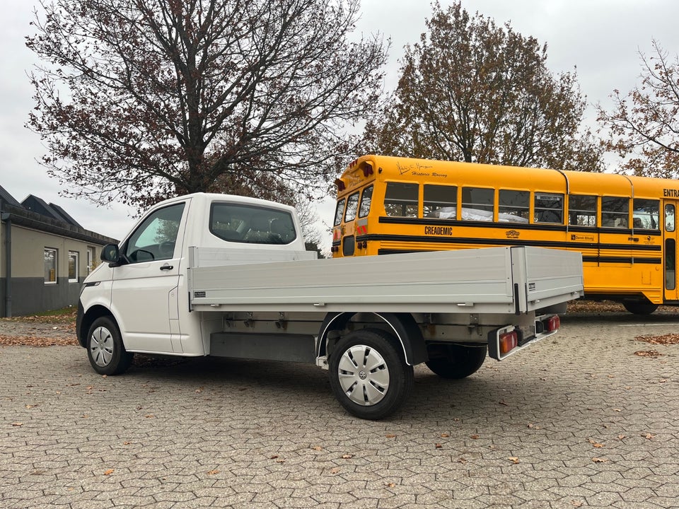 VW Transporter 2,0 TDi 110 Ladvogn lang