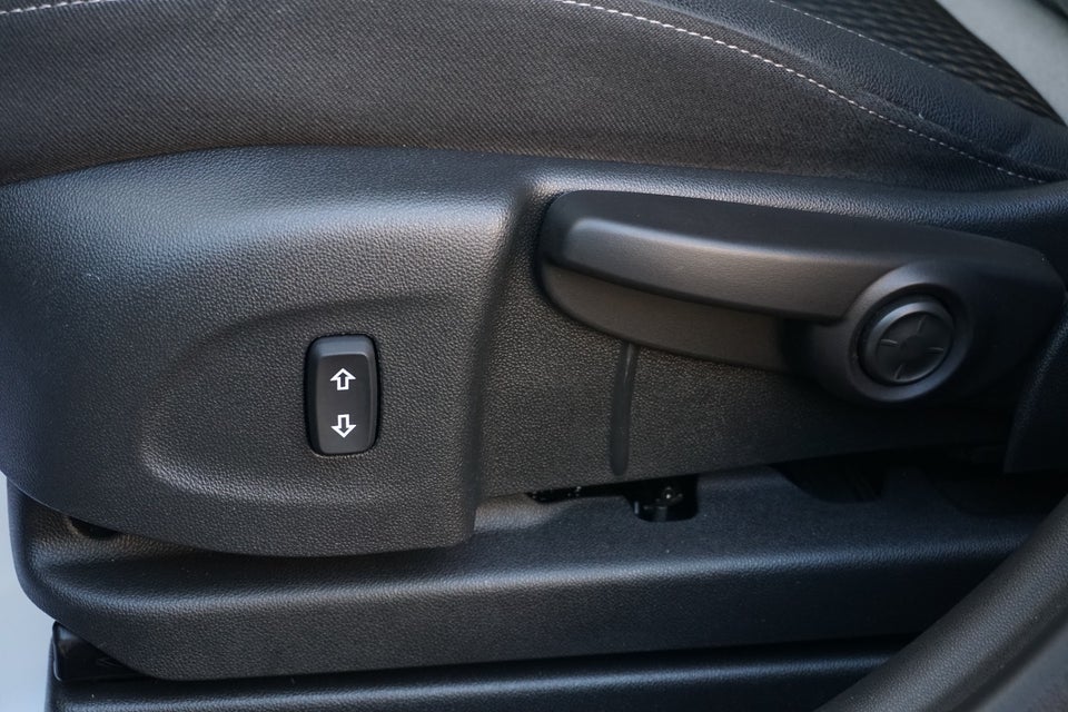 Opel Crossland X 1,2 T 110 Sport 5d