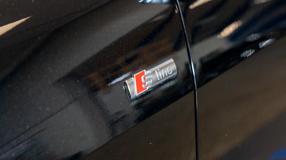 Audi Q4 e-tron 40 S-line 5d