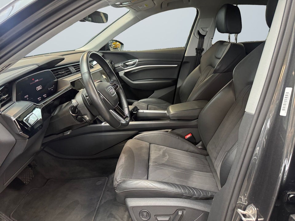 Audi e-tron 55 S-line Sportback quattro 5d