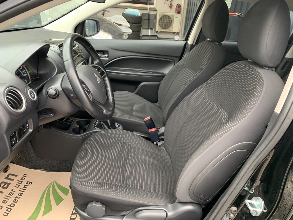 Mitsubishi Space Star 1,2 Black & White 5d