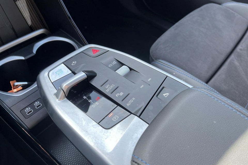 BMW iX1 eDrive20 M-Sport 5d