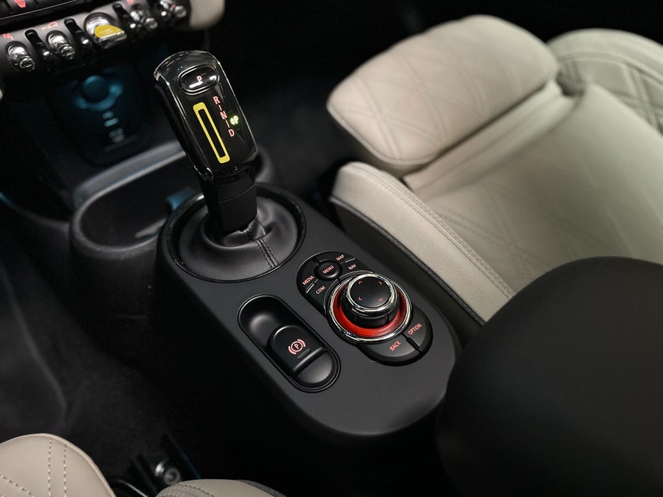 MINI Cooper SE Yours Trim 3d