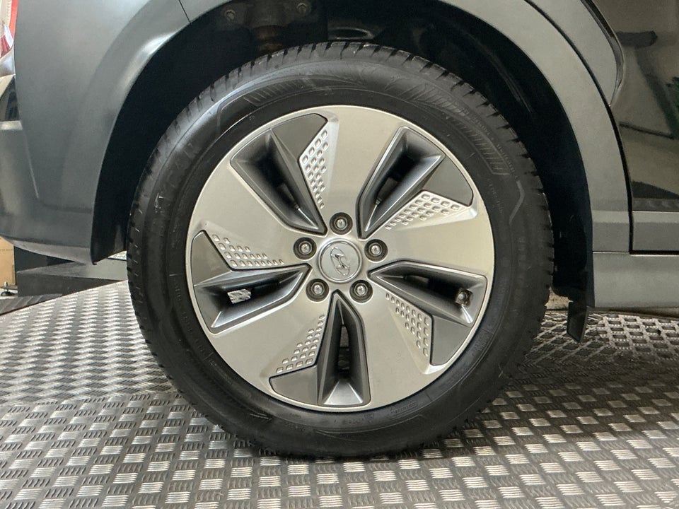 Hyundai Kona 64 EV Advanced 5d