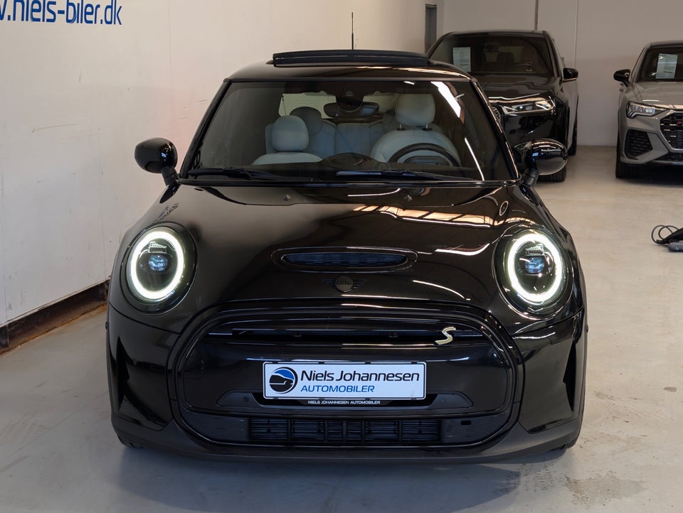 MINI Cooper SE Maximise 3d