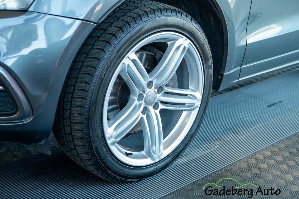 Audi Q5 3,0 TDi 245 S-line quattro S-tr. Van 5d