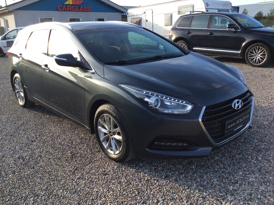 Hyundai i40 1,7 CRDi 141 Trend CW DCT 5d