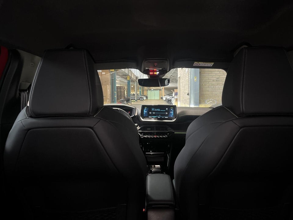 Peugeot e-2008 50 GT 5d