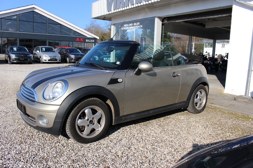 MINI Cooper 1,6 Cabriolet 2d