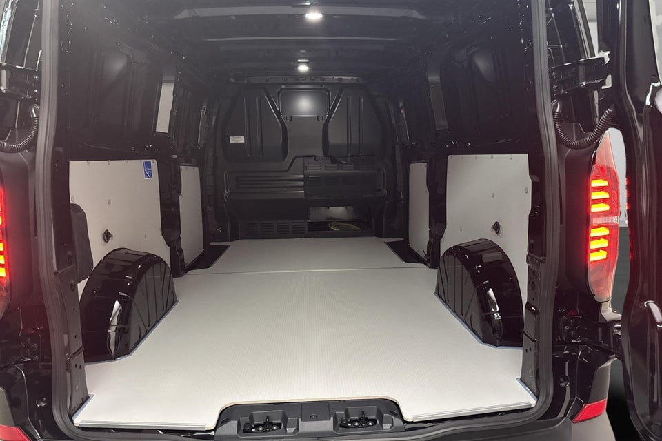 VW e-Transporter Comfort Kassevogn LWB