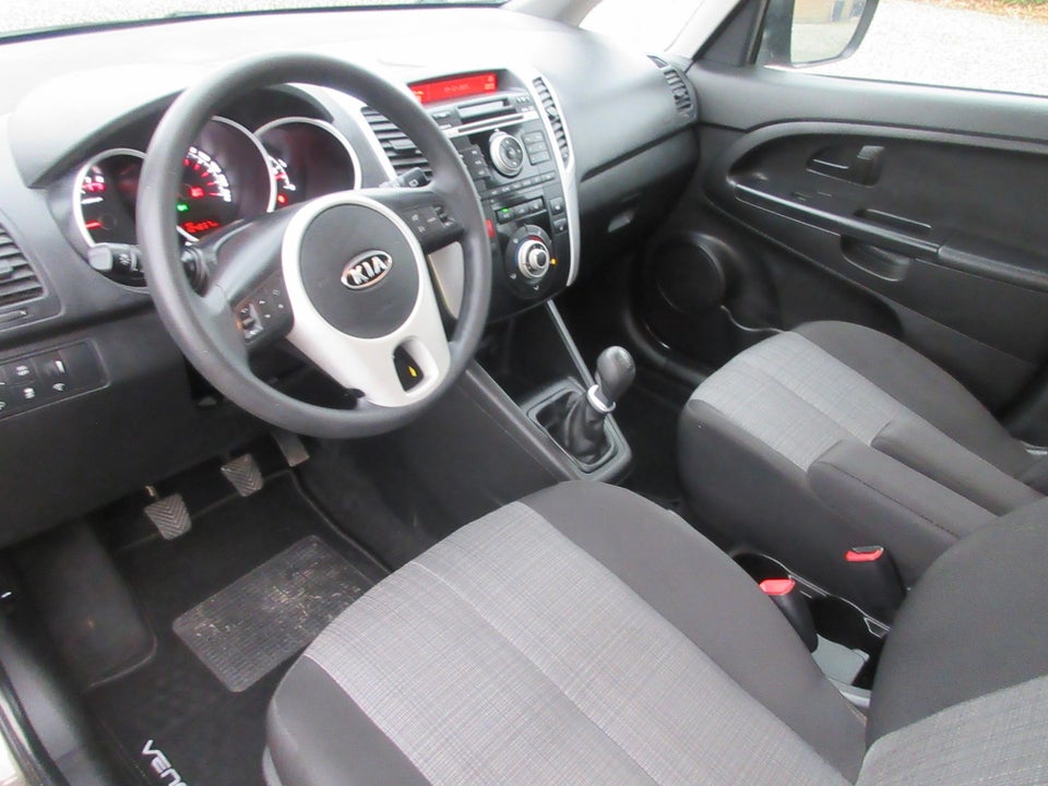 Kia Venga 1,6 CVVT Motion+ 5d