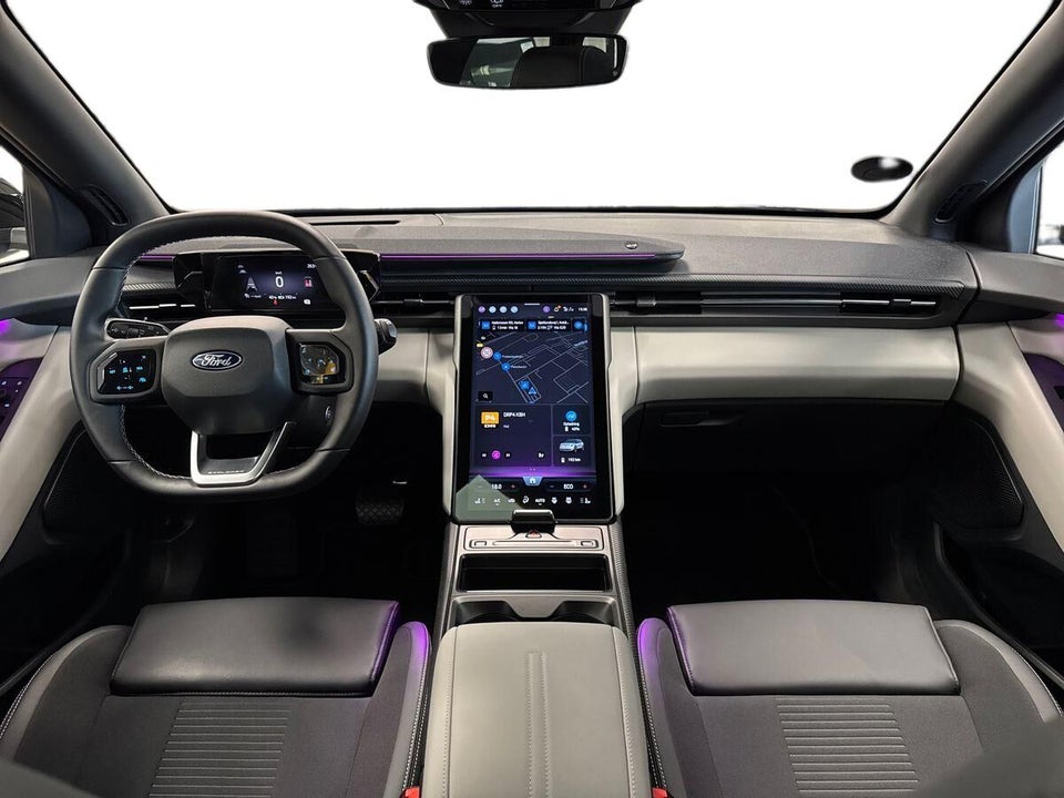 Ford Explorer 79 Premium Extended Range 5d
