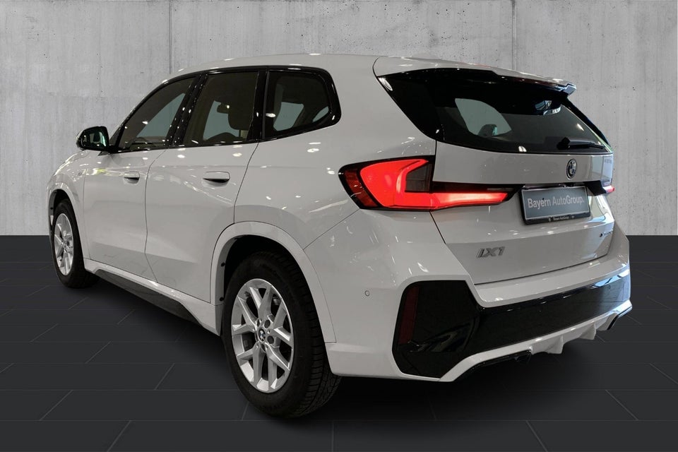 BMW iX1 xDrive30 M-Sport 5d